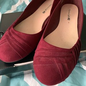 Merlot coloured comfy flats. GUC